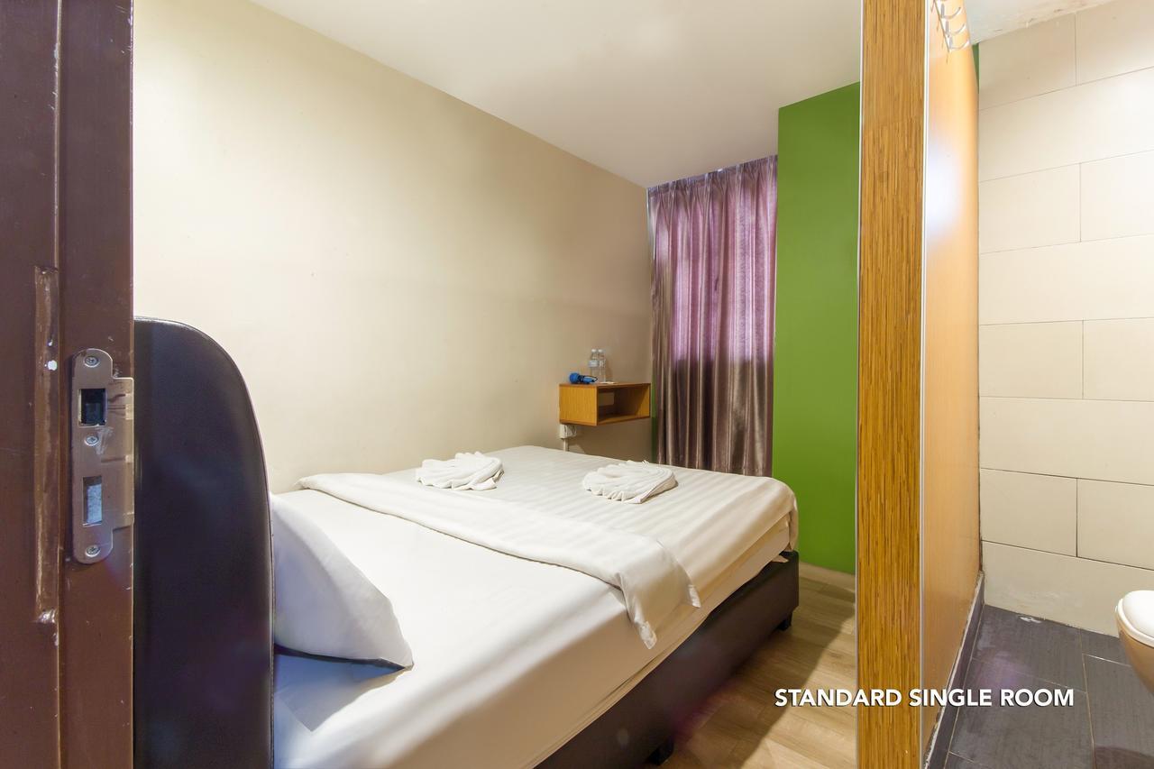 33 Star Hotel By The Awinka Group Of Management 吉隆坡 外观 照片