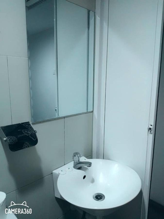 33 Star Hotel By The Awinka Group Of Management 吉隆坡 外观 照片