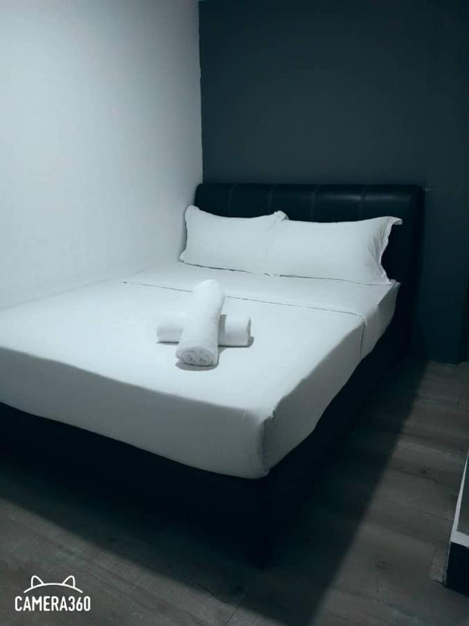 33 Star Hotel By The Awinka Group Of Management 吉隆坡 外观 照片